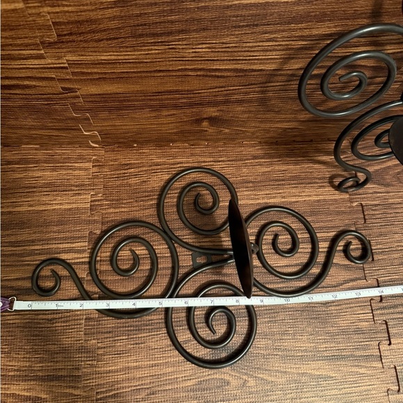 Elegant Metal Wall Sconce Set - Picture 3 of 5